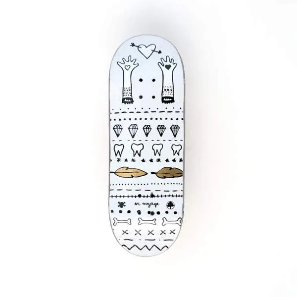 Berlinwood Pro Wooden Single Deck - BR En Voyage Metallic Glove - Hearts - XWide Low 33.3mm