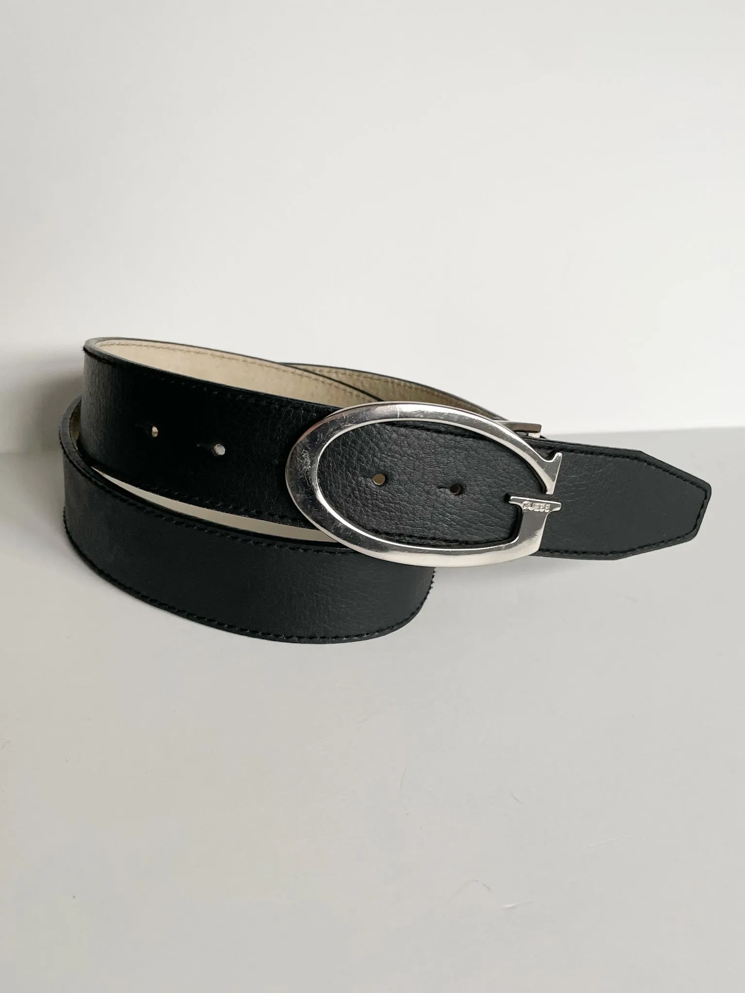 GUESS Black Genuine Leather Belt - Medium