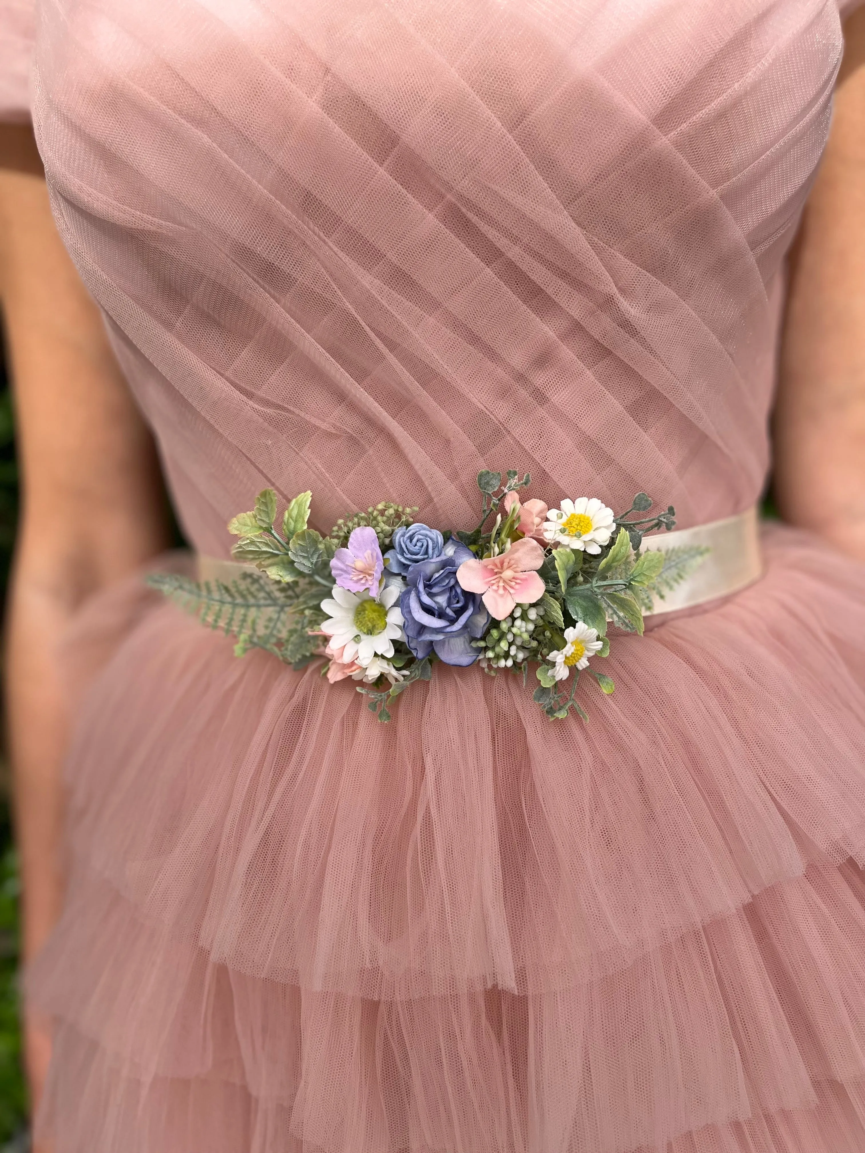 Meadow daisy flower belt