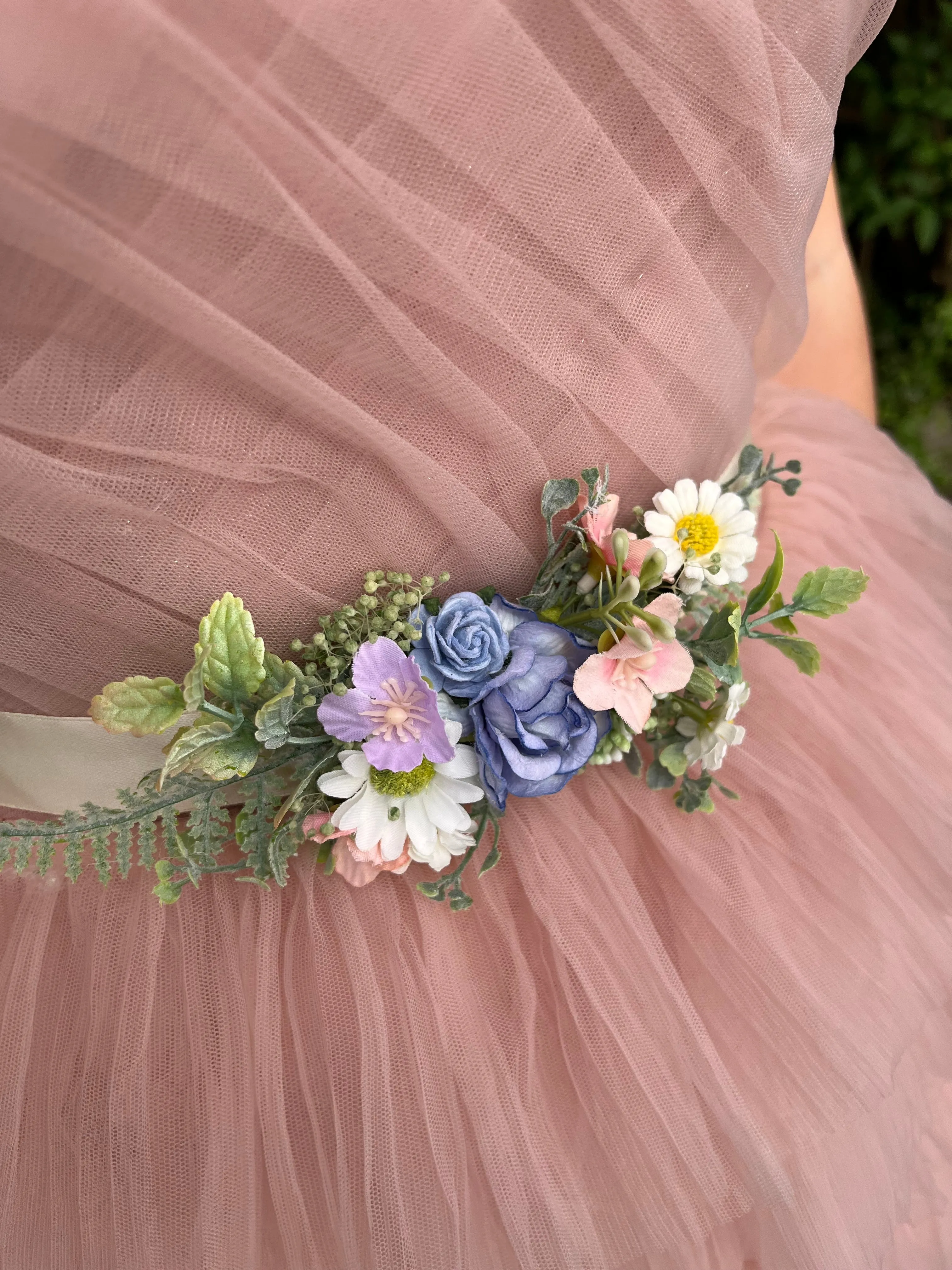 Meadow daisy flower belt