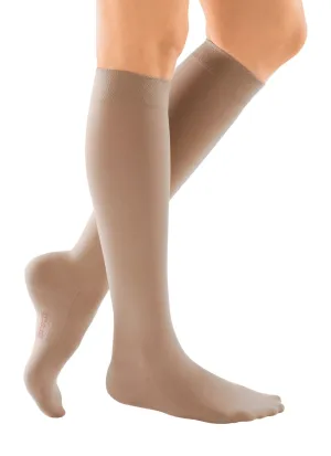 mediven comfort 20-30 mmHg Calf High Closed Toe Compression Stockings (Extra-Wide)