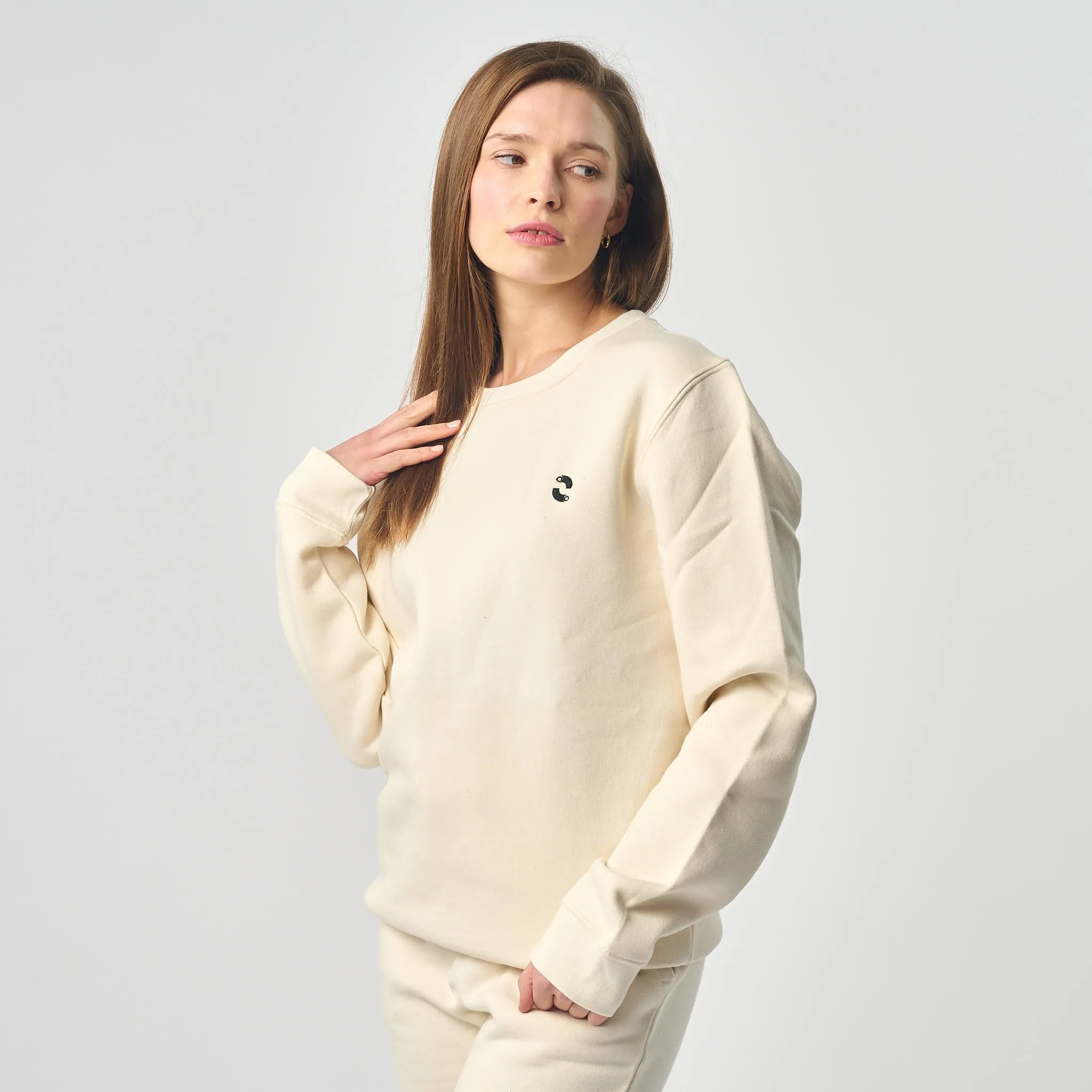 Omnitau Women's Prime Organic Cotton Crew Neck Sweatshirt - Cream